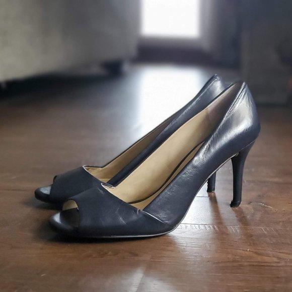 Ann Taylor Shoes - Ann Taylor Pumps ⭐ Size 8